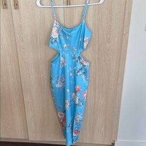 BEBE Printed Side Cutout Midi Slit Dress